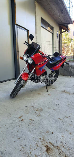 Yamaha TDR 125