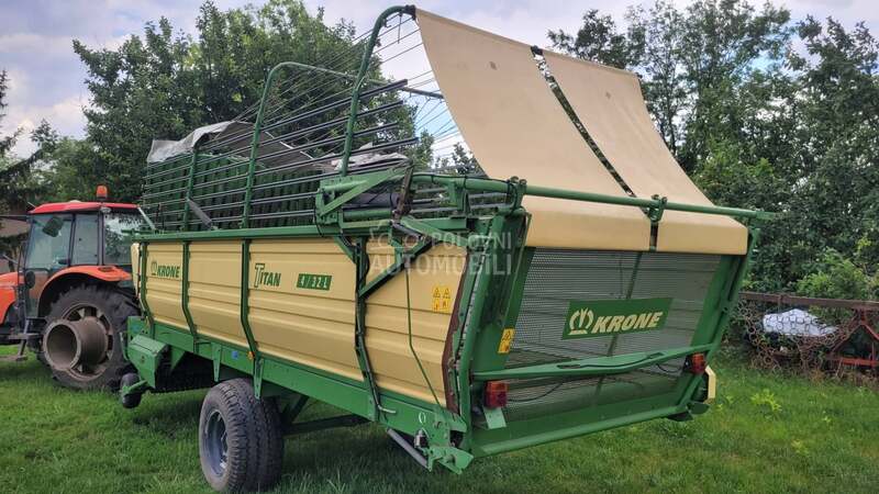Krone Titan 4/32