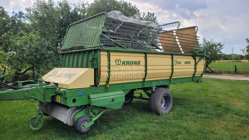 Krone Titan 4/32