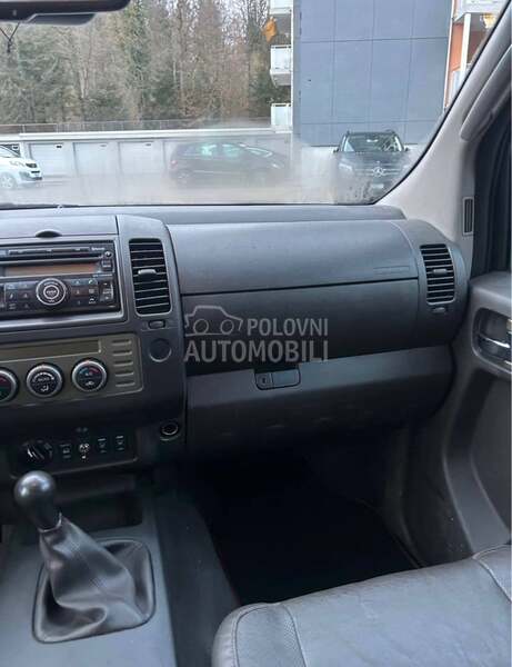 Nissan Navara dCi 2.5 Švajcarska