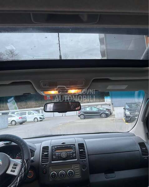 Nissan Navara dCi 2.5 Švajcarska