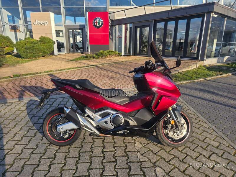Honda FORZA 750