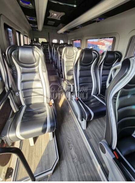 Mercedes Benz Sprinter