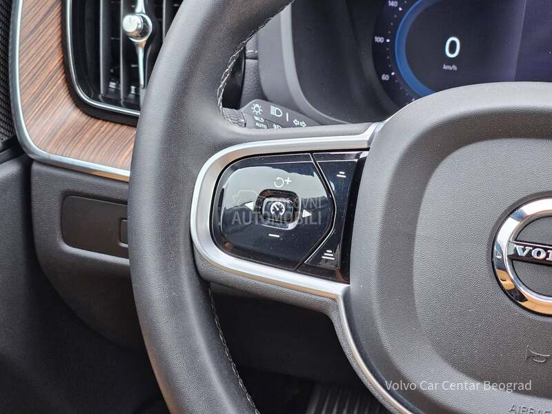 Volvo XC60 B5 ULTIMATE STYLE