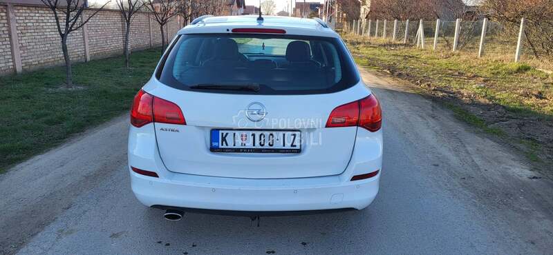 Opel Astra J 1.4