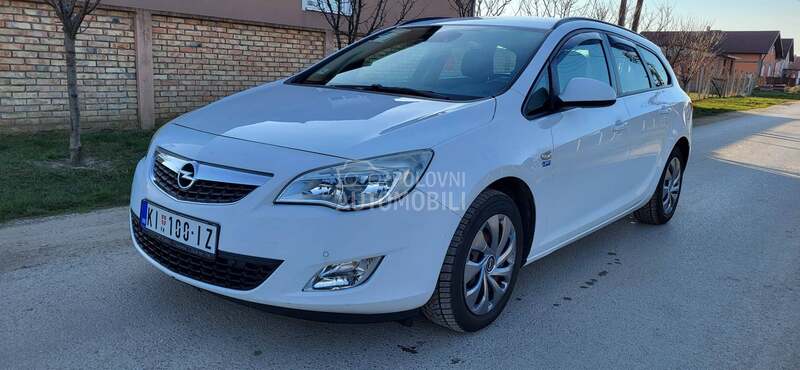 Opel Astra J 1.4