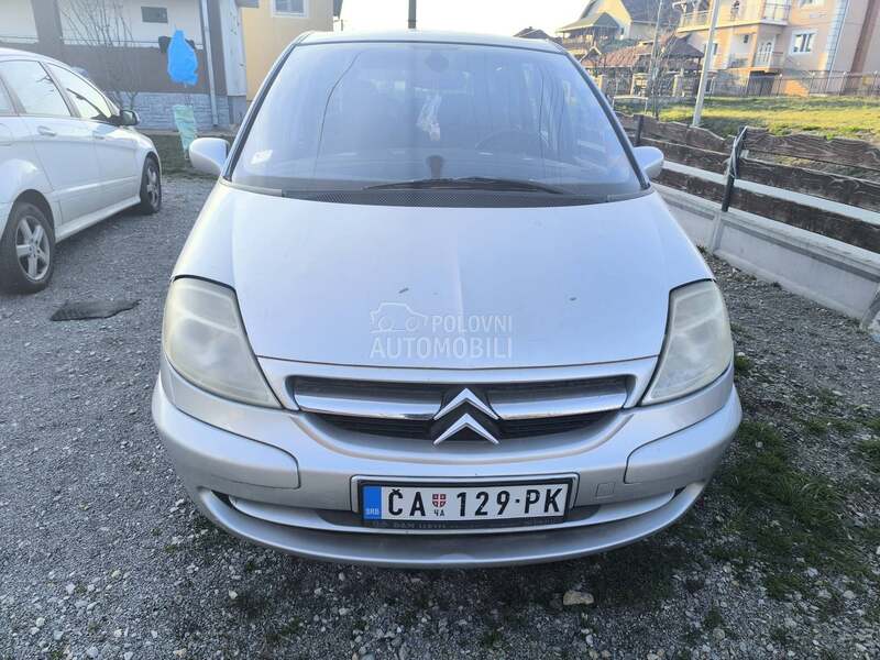 Citroen C8 