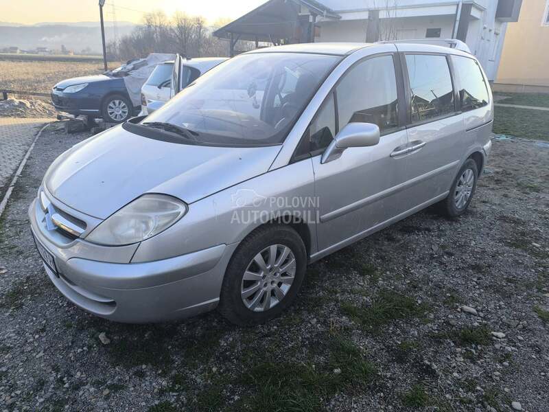 Citroen C8 