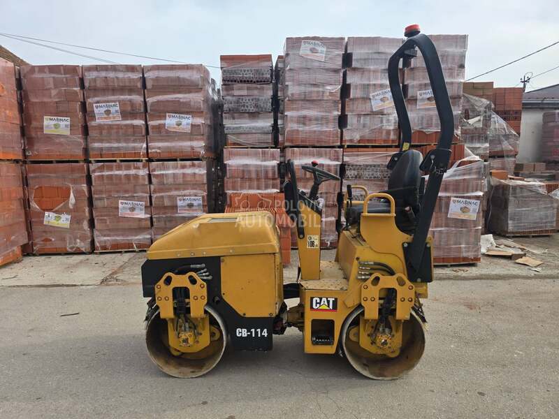 CAT CB 114