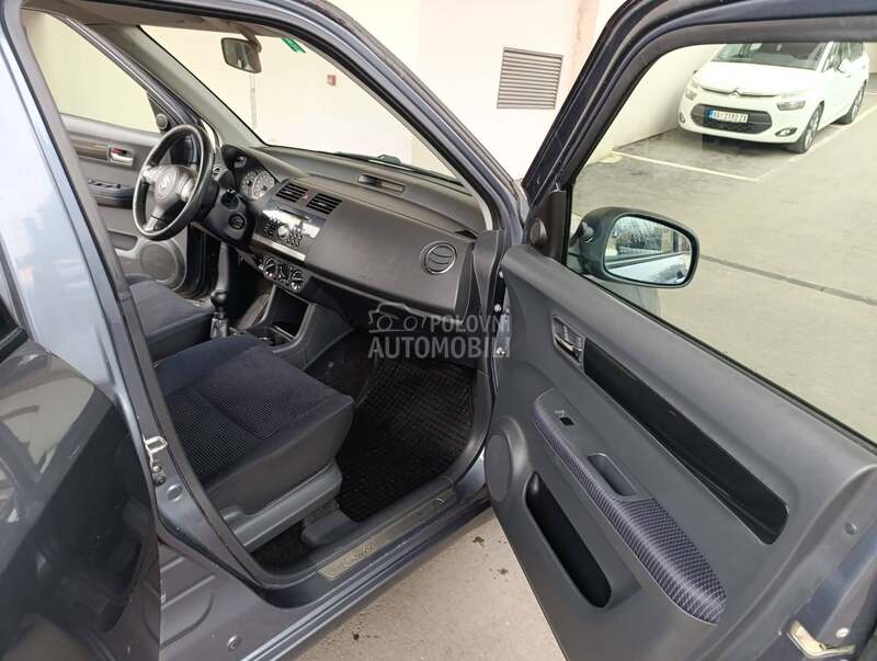 Suzuki Swift 1.3