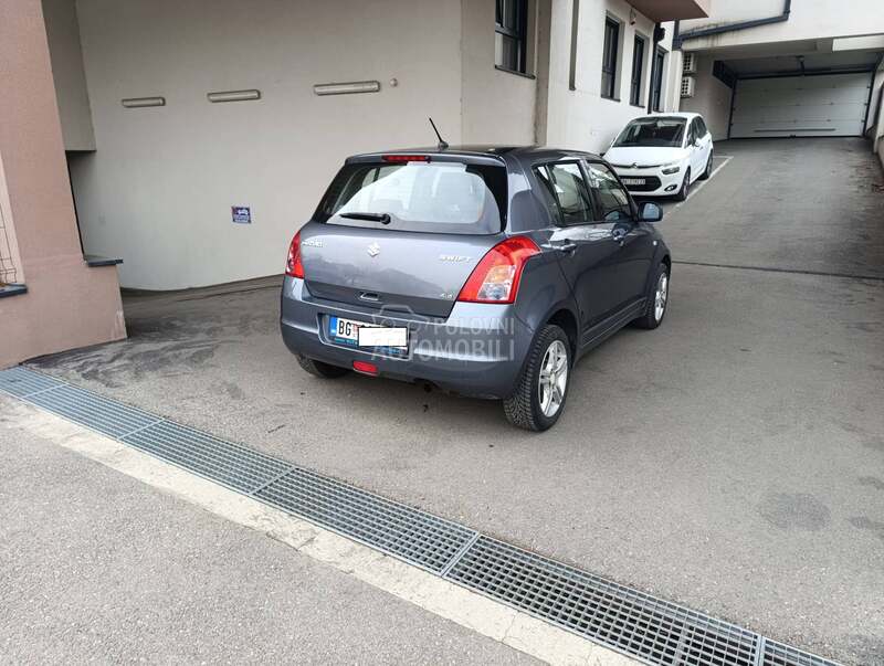 Suzuki Swift 1.3