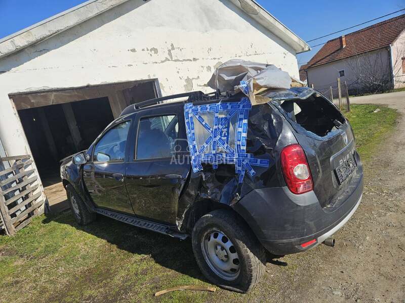Dacia Duster 1.6 i