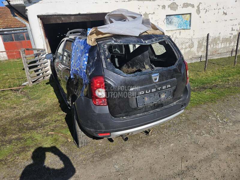 Dacia Duster 1.6 i