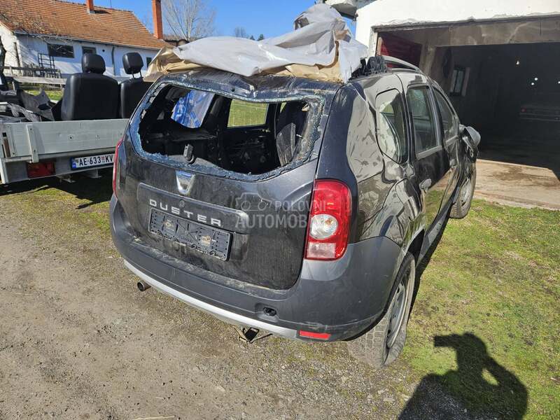 Dacia Duster 1.6 i