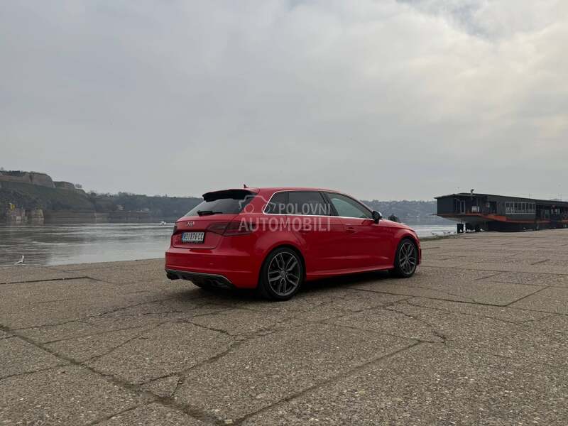 Audi S3 