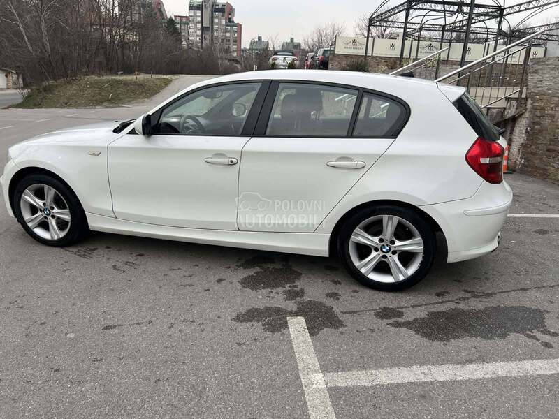 BMW 118 