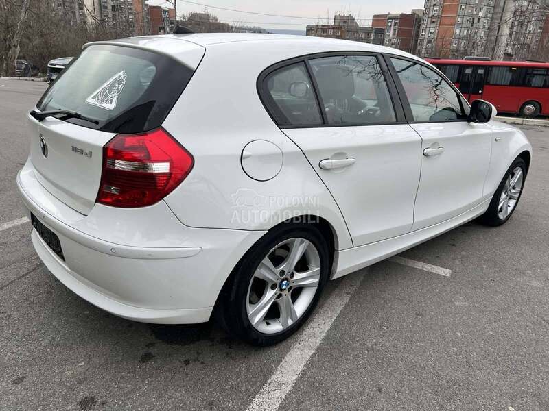 BMW 118 