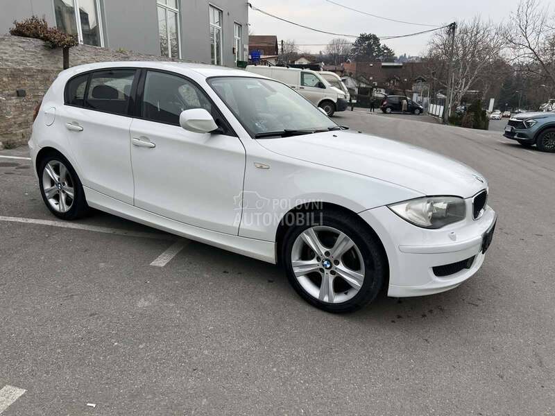 BMW 118 