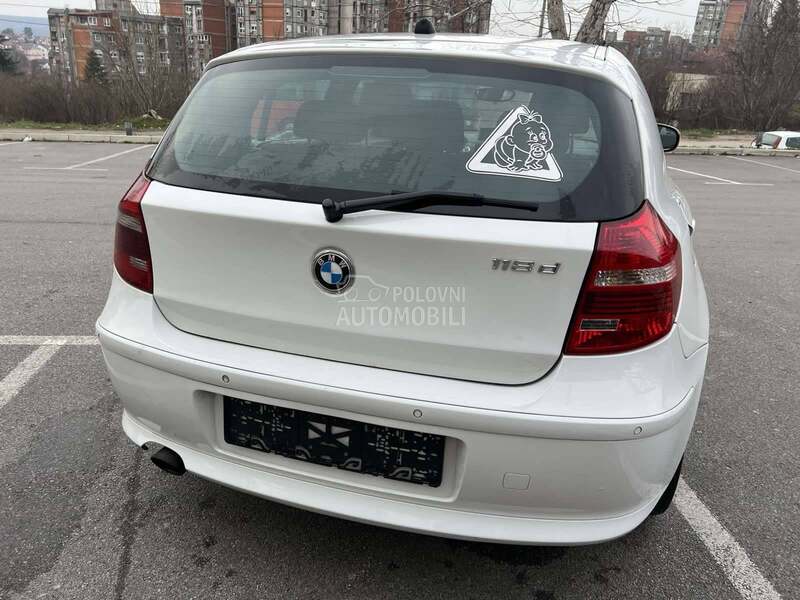 BMW 118 