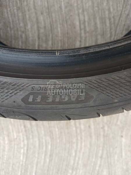 Goodyear 235/35 R19 Letnja