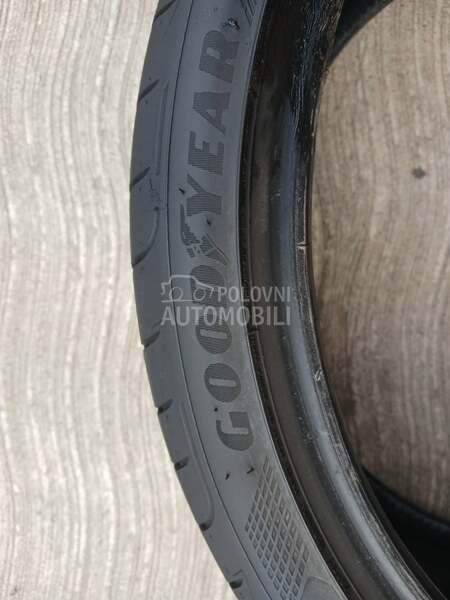 Goodyear 235/35 R19 Letnja