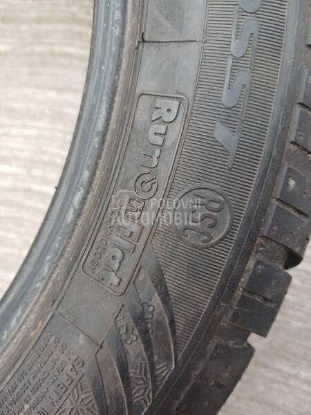 Dunlop 225/50 R17 Zimska
