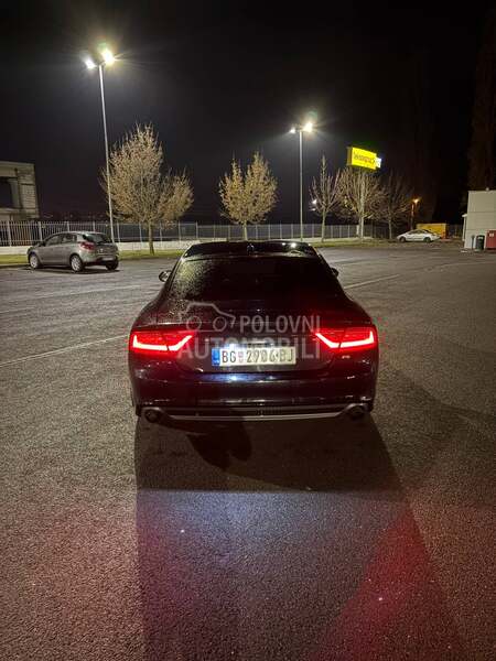 Audi A7 