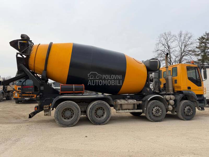 Iveco Trakker 440 Cifa 12 m3