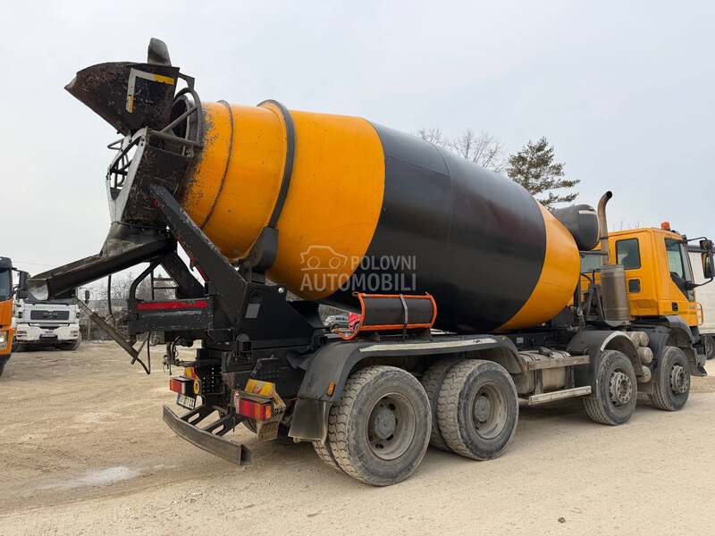 Iveco Trakker 440 Cifa 12 m3