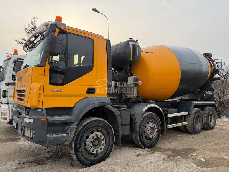 Iveco Trakker 440 Cifa 12 m3