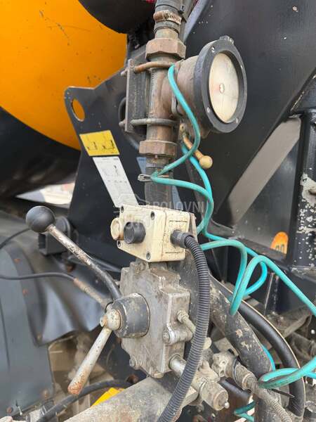 Iveco Trakker 440 Cifa 12 m3