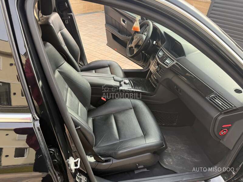 Mercedes Benz E 220 E220cd