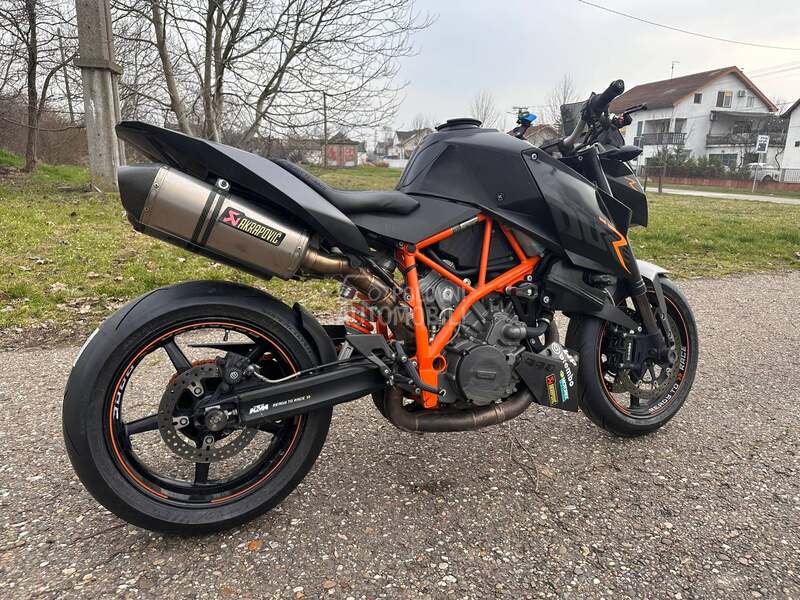 KTM SuperDuke R 990