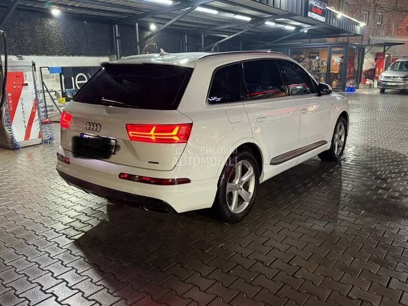Audi Q7 3.0