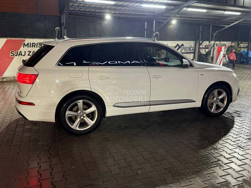 Audi Q7 3.0