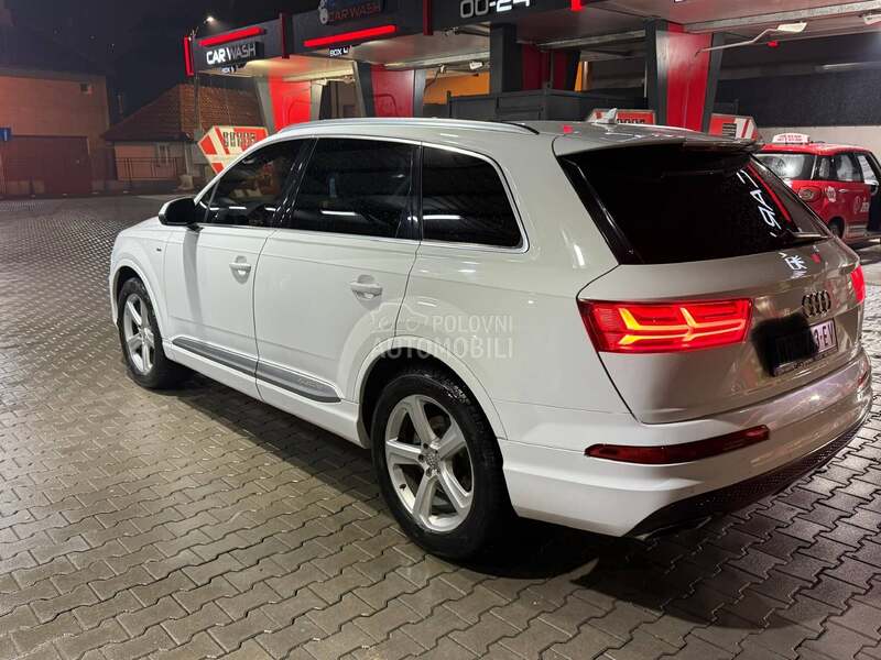 Audi Q7 3.0