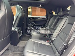 Porsche Cayenne Coupe Chrono Sport slika 16