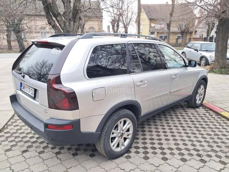 Volvo XC90 D5