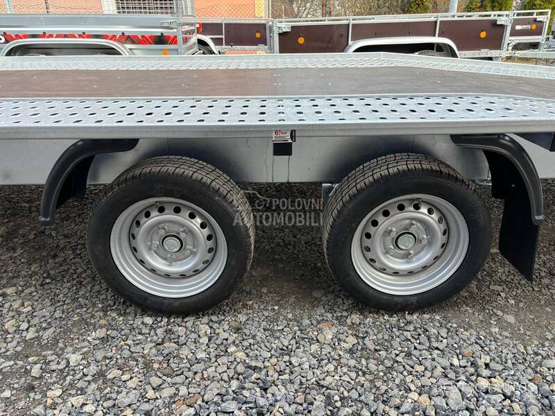 Besttrailers 4.5m 2.7t NOVO