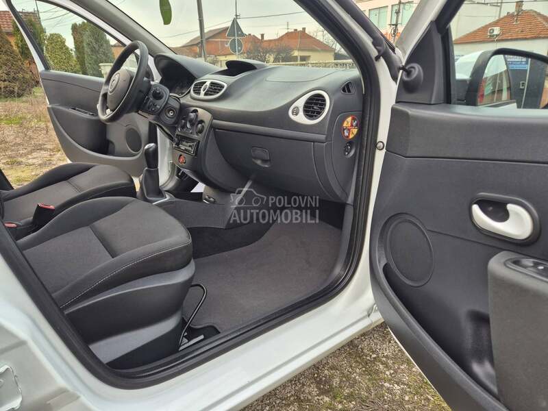 Renault Clio 1.2.122000