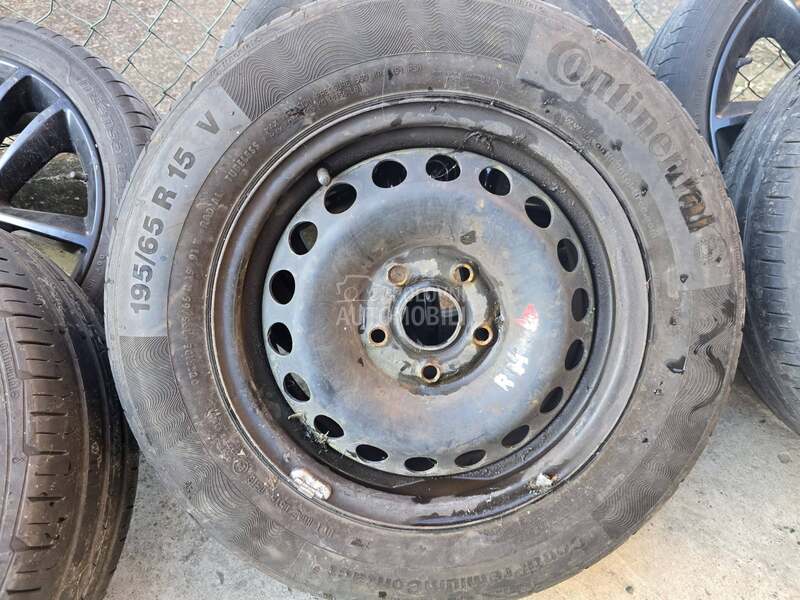 Continental 195/65 R15 Letnja