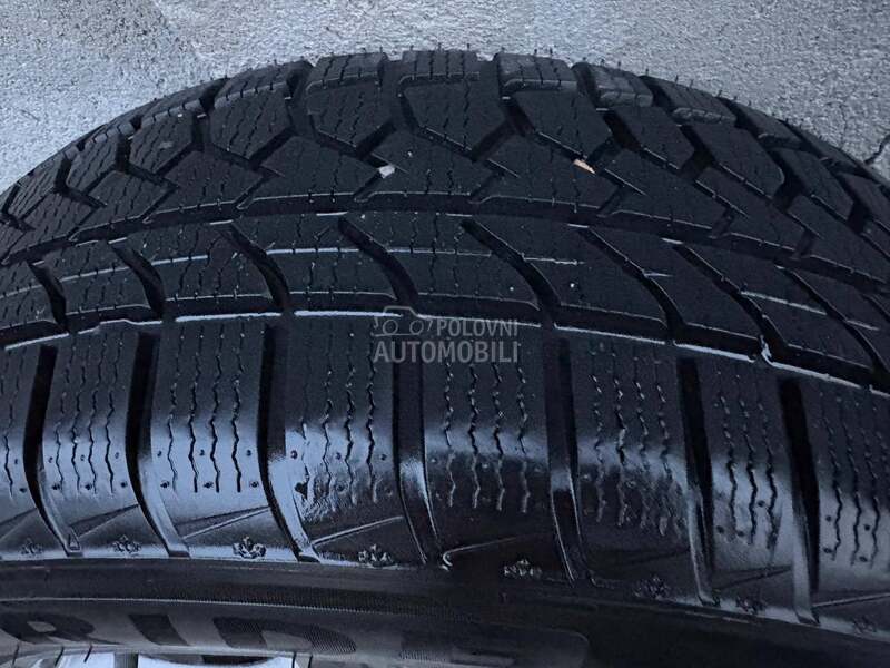 Goodride 205/55 R16 Zimska