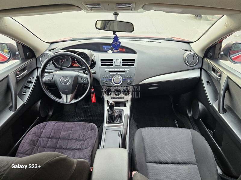 Mazda 3 1.6b