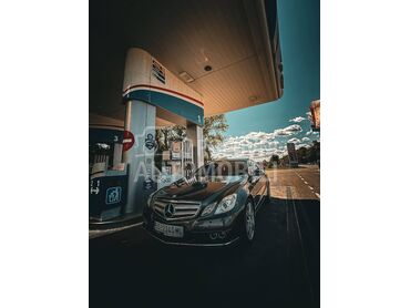Mercedes Benz E 250 