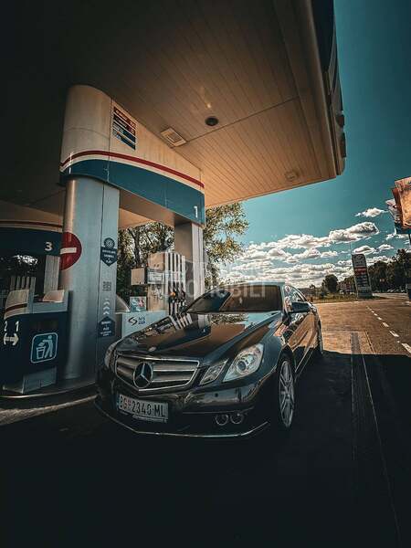 Mercedes Benz E 250 