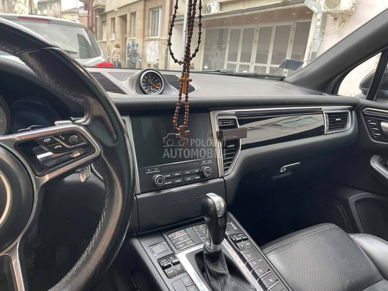 Porsche Macan 3.0