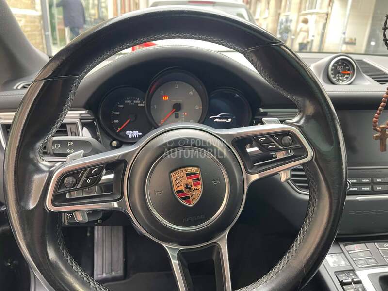 Porsche Macan 3.0