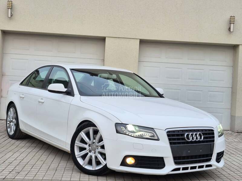 Audi A4 2.0 TDI/NAV/XEN/KOŽA