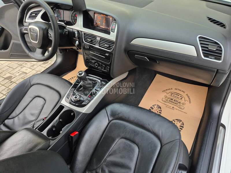 Audi A4 2.0 TDI/NAV/XEN/KOŽA