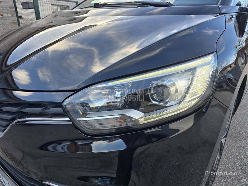 Renault Scenic 1.5 dci matrix